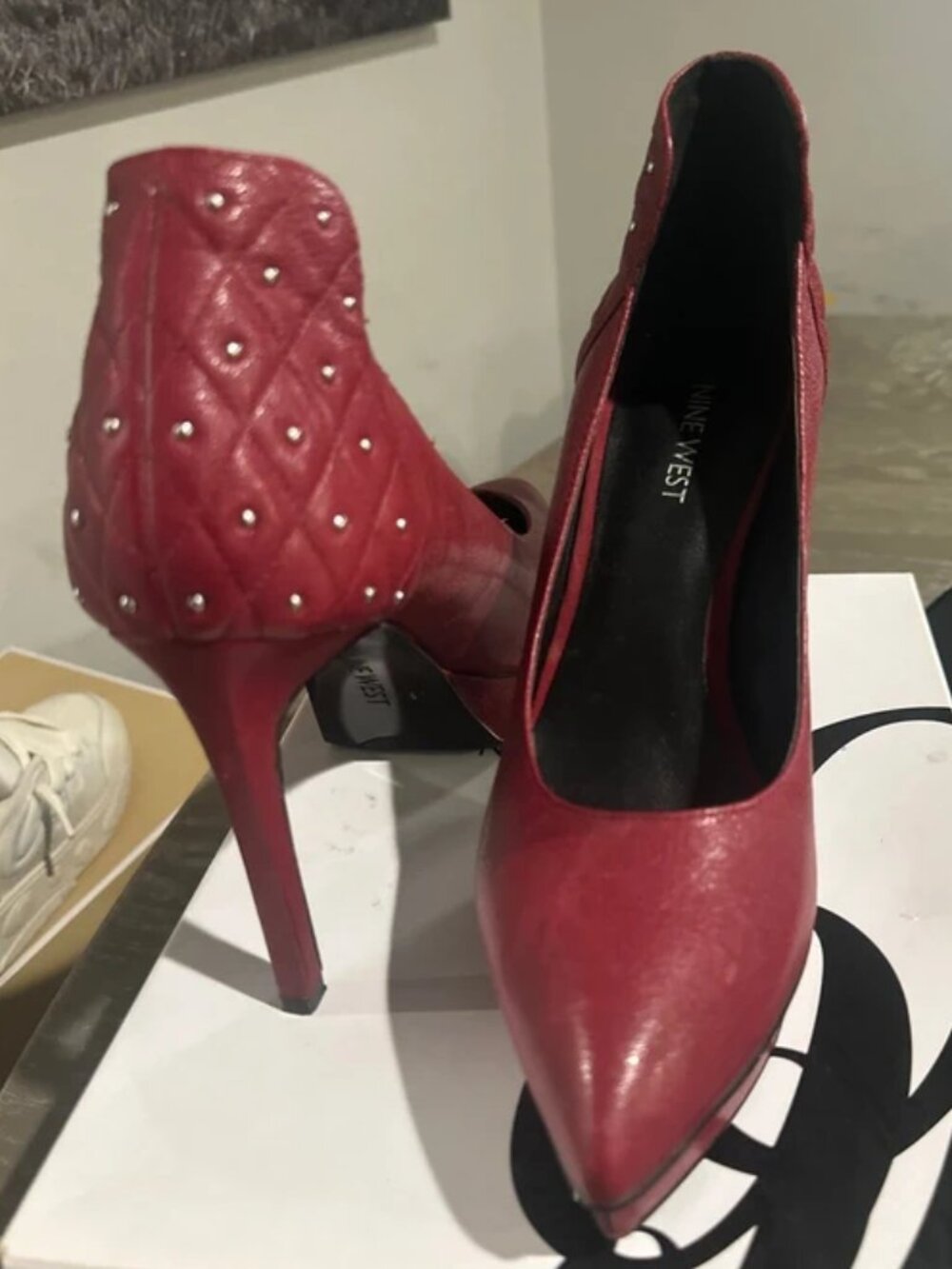 Nine West Nwbachelor